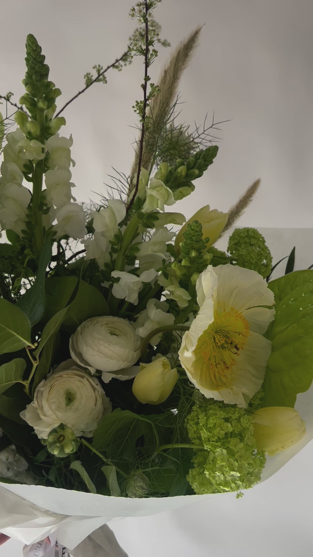 Ladda video: The Edgy one