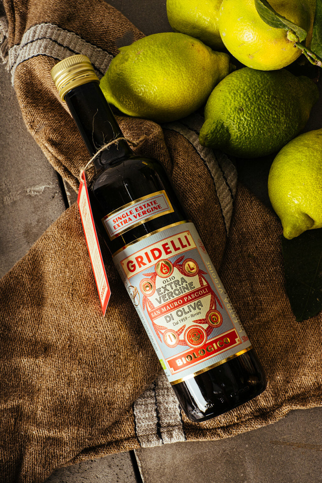 Gridelli di oliva extra virgin oil med massa citroner
